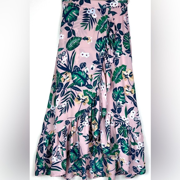 Lulu’s Island State of Mind Blush Tropical Print Ruffled Midi Skirt - Picture 12 of 13
